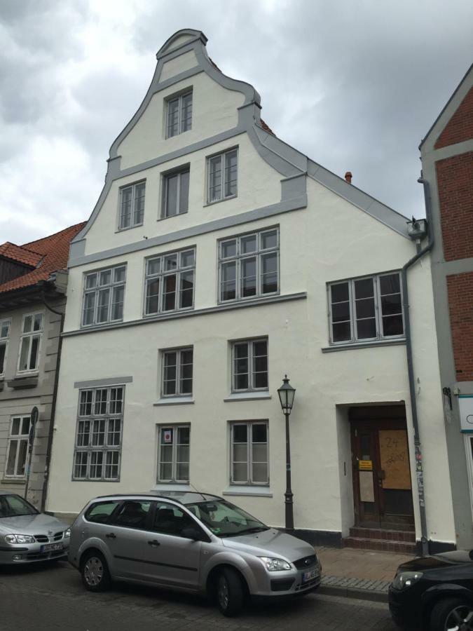 Anno 1433 Hotel Luneburg Exterior photo